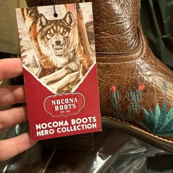 New in box Nocona boots - Picture 2 of 9